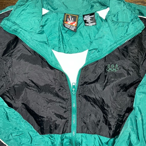 Vintage U.S.A. Windbreaker - Picture 2 of 4